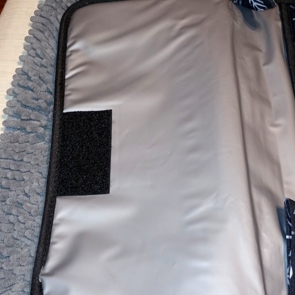 Portable Diaper Changing Pad for Baby, Waterproof Detachable Travel Changing Pad - Picture 6 of 10